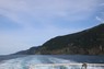 「カズワン」が沈没した知床半島のカシュニの滝付近。海に出た観光船から撮影した＝北海道斜里町で2022年9月3日、木下翔太郎撮影